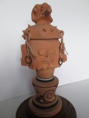 Arte maya - Gufo con tappo- argilla dipinta altezza cm 28 larghezza cm 11,5