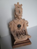 Personaggio seduto - argilla altezza cm 29 larghezza 18. Soggetto personale